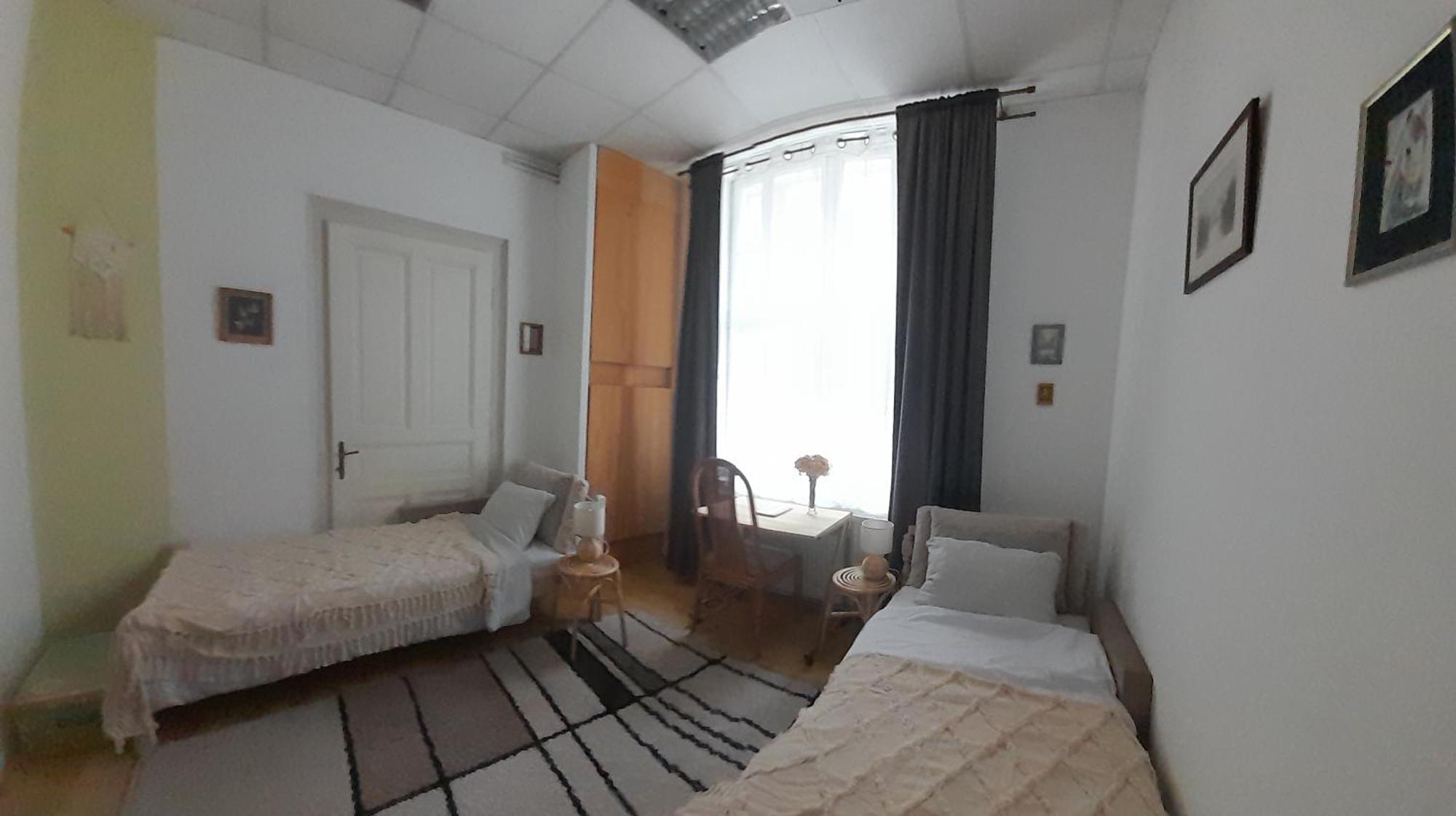 Lennon Apartamento Vinkovci Exterior foto
